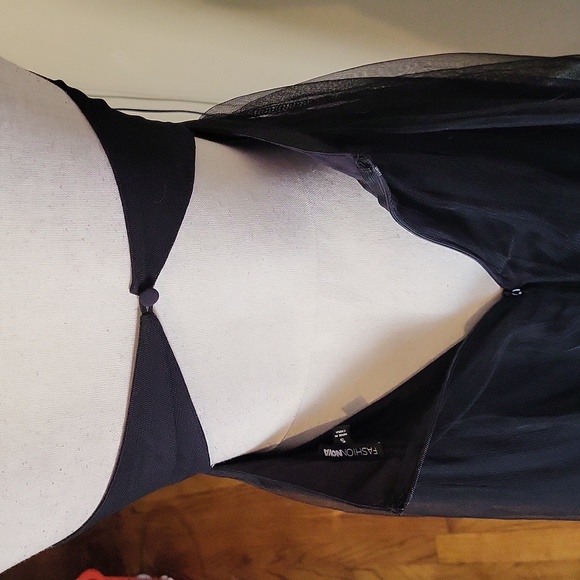 Fashion Nova Dress 🖤 - Picture 12 of 16